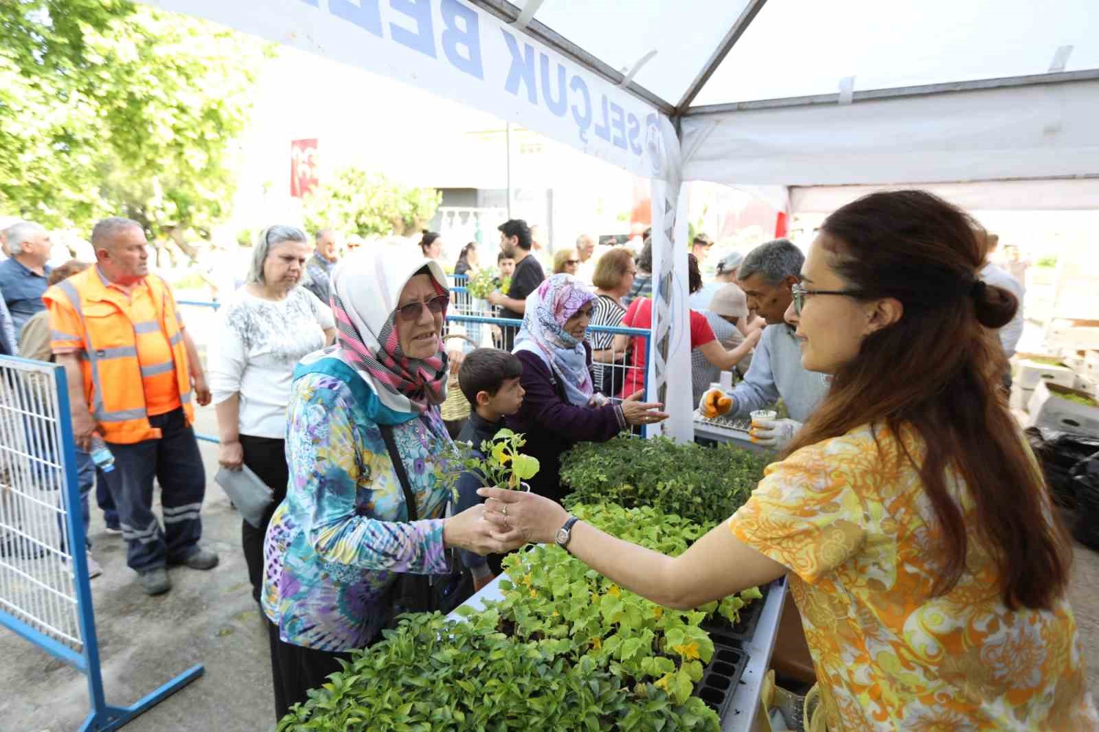 EFES TARLASI YAŞAM KÖYÜ’NDE, ATALIK TOHUMLARDAN ÜRETİLEN FİDE VE 2