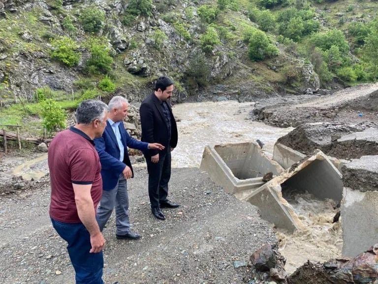 KASTAMONU’NUN TAŞKÖPRÜ İLÇESİNDE ETKİLİ OLAN KUVVETLİ SAĞANAĞIN ARDINDAN ZARAR GÖREN