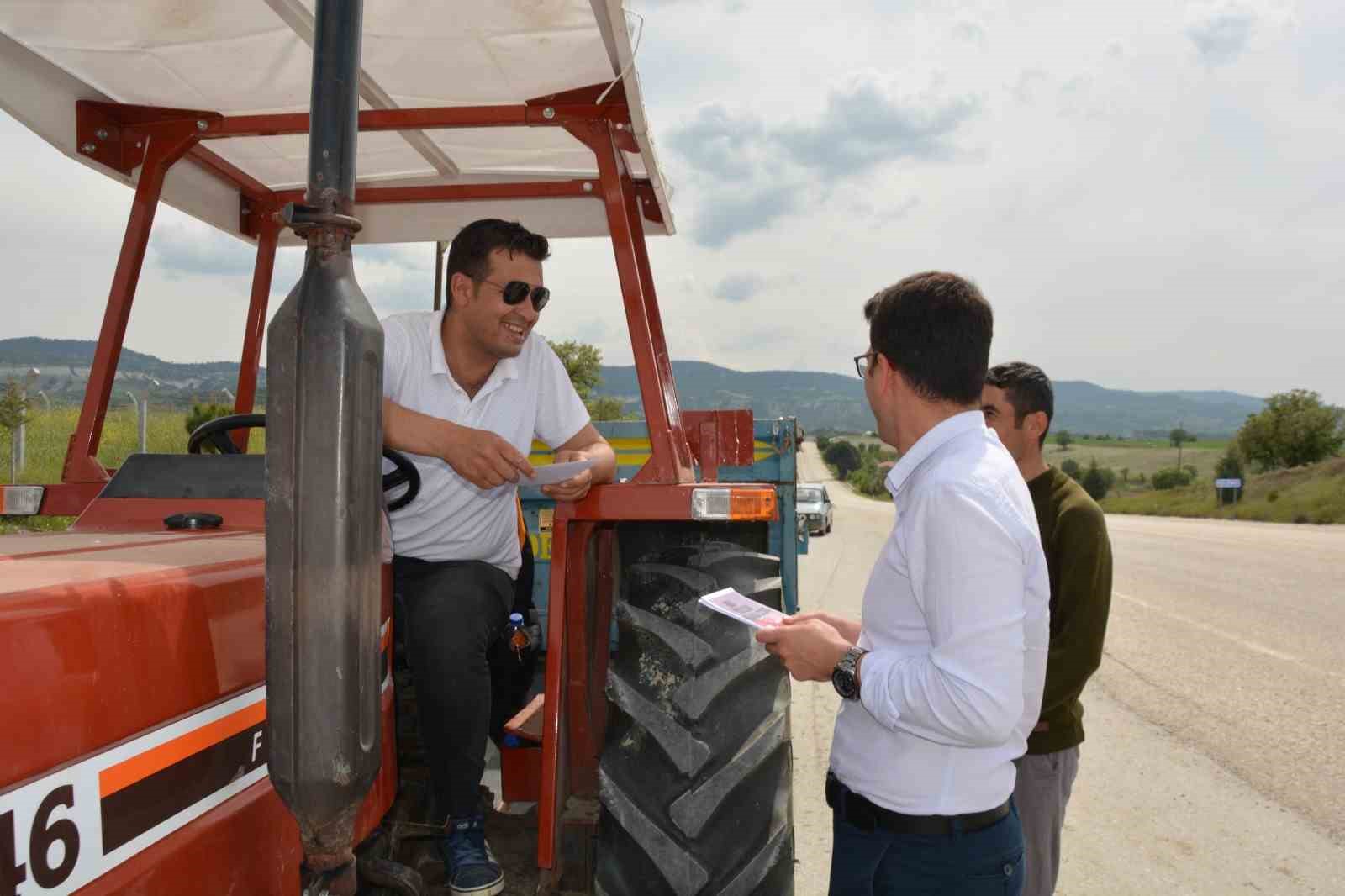 MANİSA'NIN SELENDİ İLÇESİNDE KARAYOLU GÜVENLİĞİ VE TRAFİK HAFTASI DOLAYISIYLA "BU