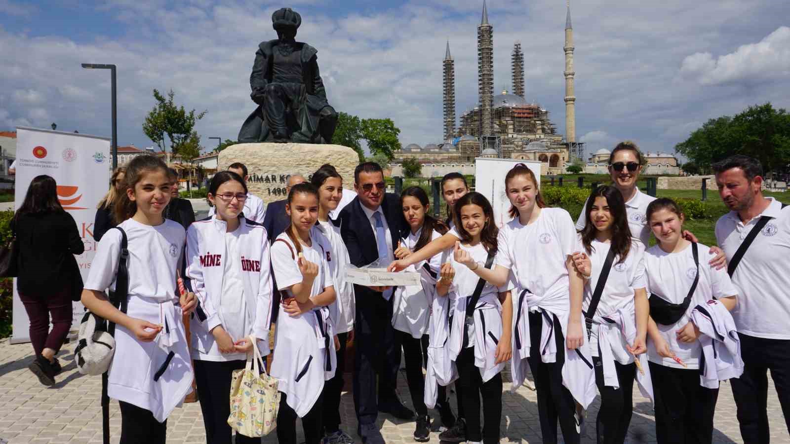 EDİRNE'DE CUMHURBAŞKANI RECEP TAYYİP ERDOĞAN'IN EŞİ EMİNE ERDOĞAN'IN ÖNCÜLÜĞÜNDE, KÜLTÜR