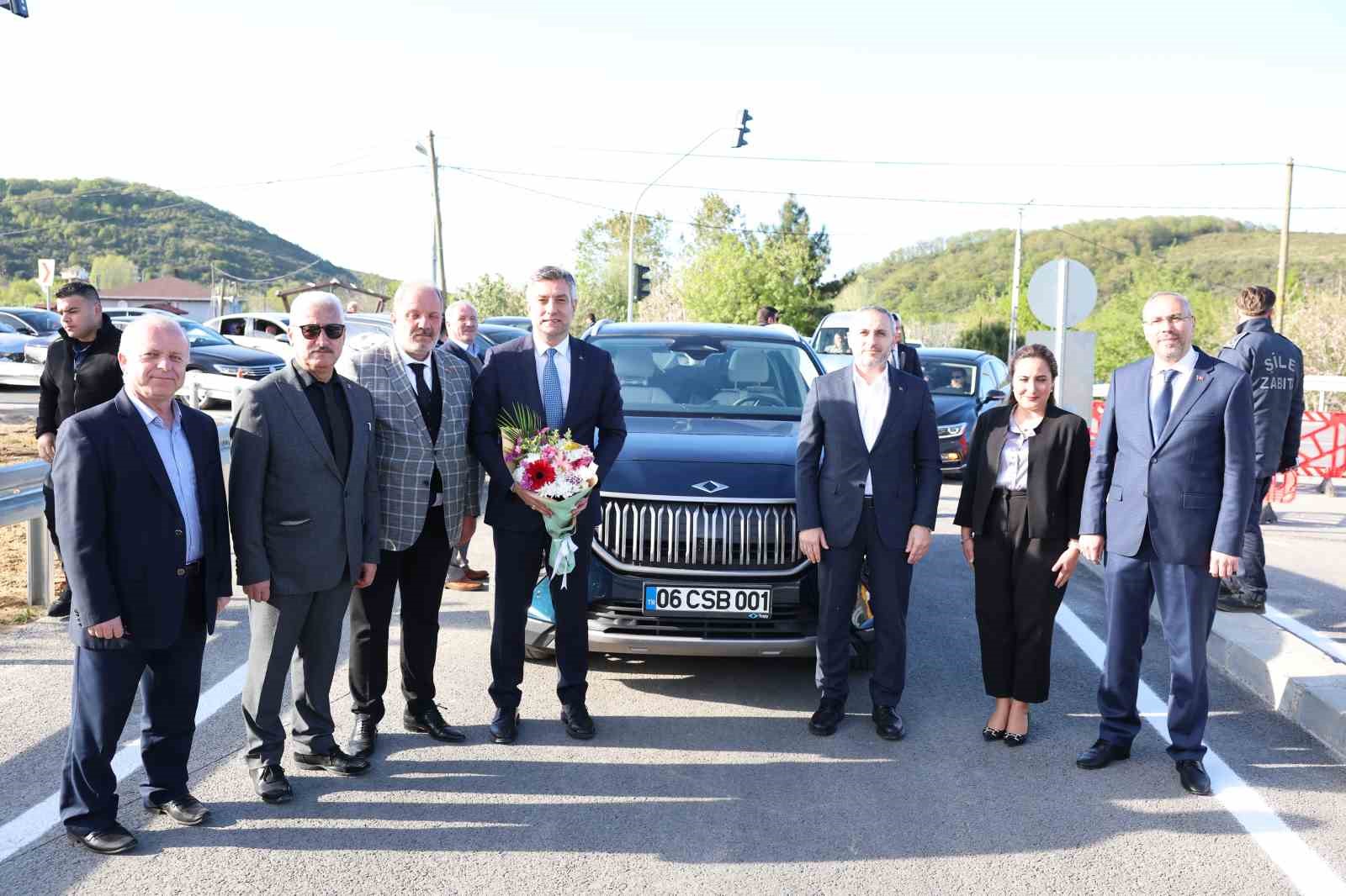ŞİLE OTOBANINDAN İLK GEÇEN OTOMOBİL YERLİ VE MİLLİ GURUR TOGG