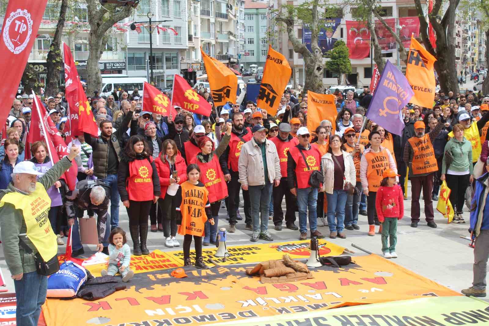 TÜM YURTTA OLDUĞU GİBİ SİNOP’TA DA 1 MAYIS İŞÇİ VE