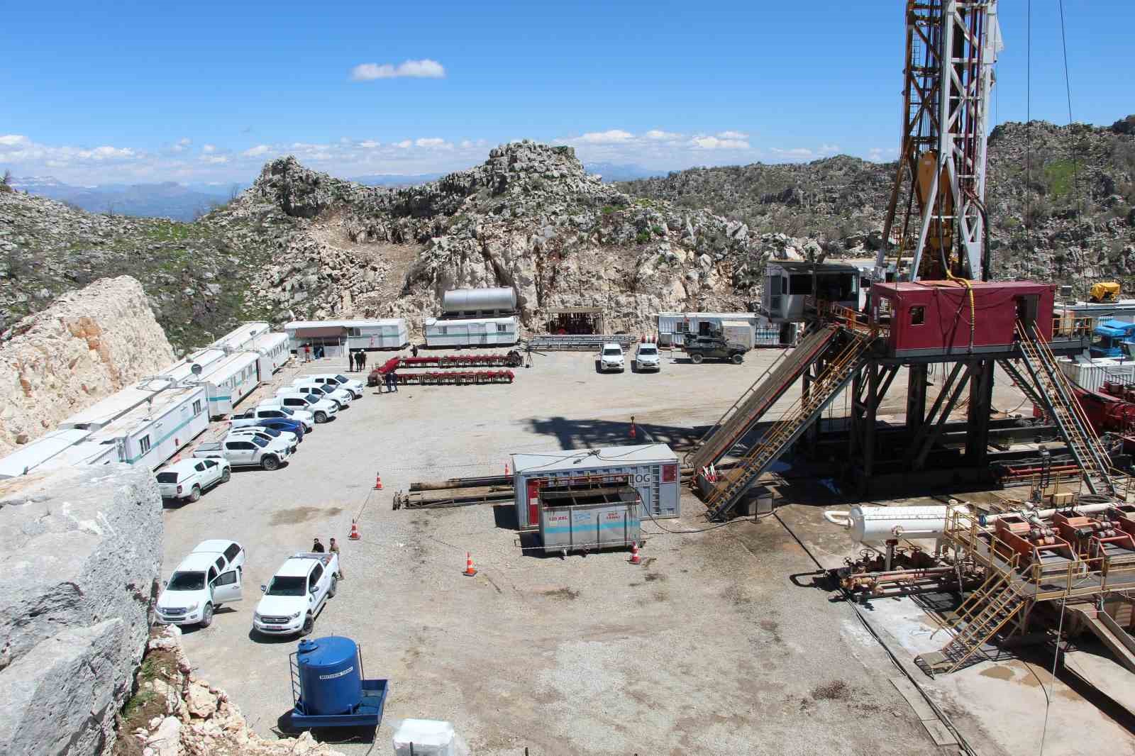 ŞIRNAK’IN GABAR VE CUDİ DAĞLARININ KESİŞTİĞİ AKÇAY KÖYÜ BÖLGESİNDE DEVAM