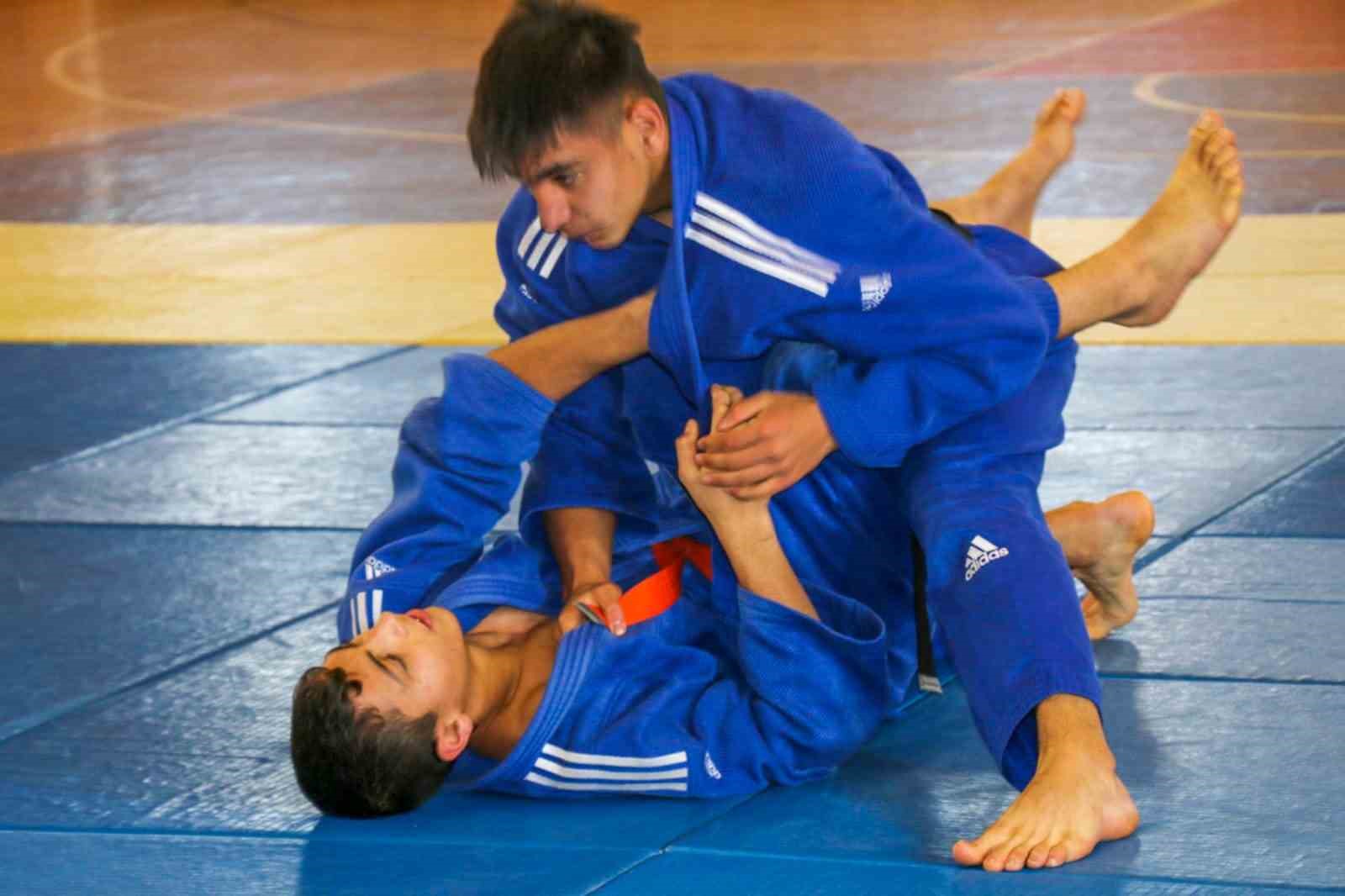 SİVAS'TA 18-20 MAYIS TARİHLERİ ARASINDA “JUDO YILDIZLAR TÜRKİYE ŞAMPİYONASI” YAPILACAK.