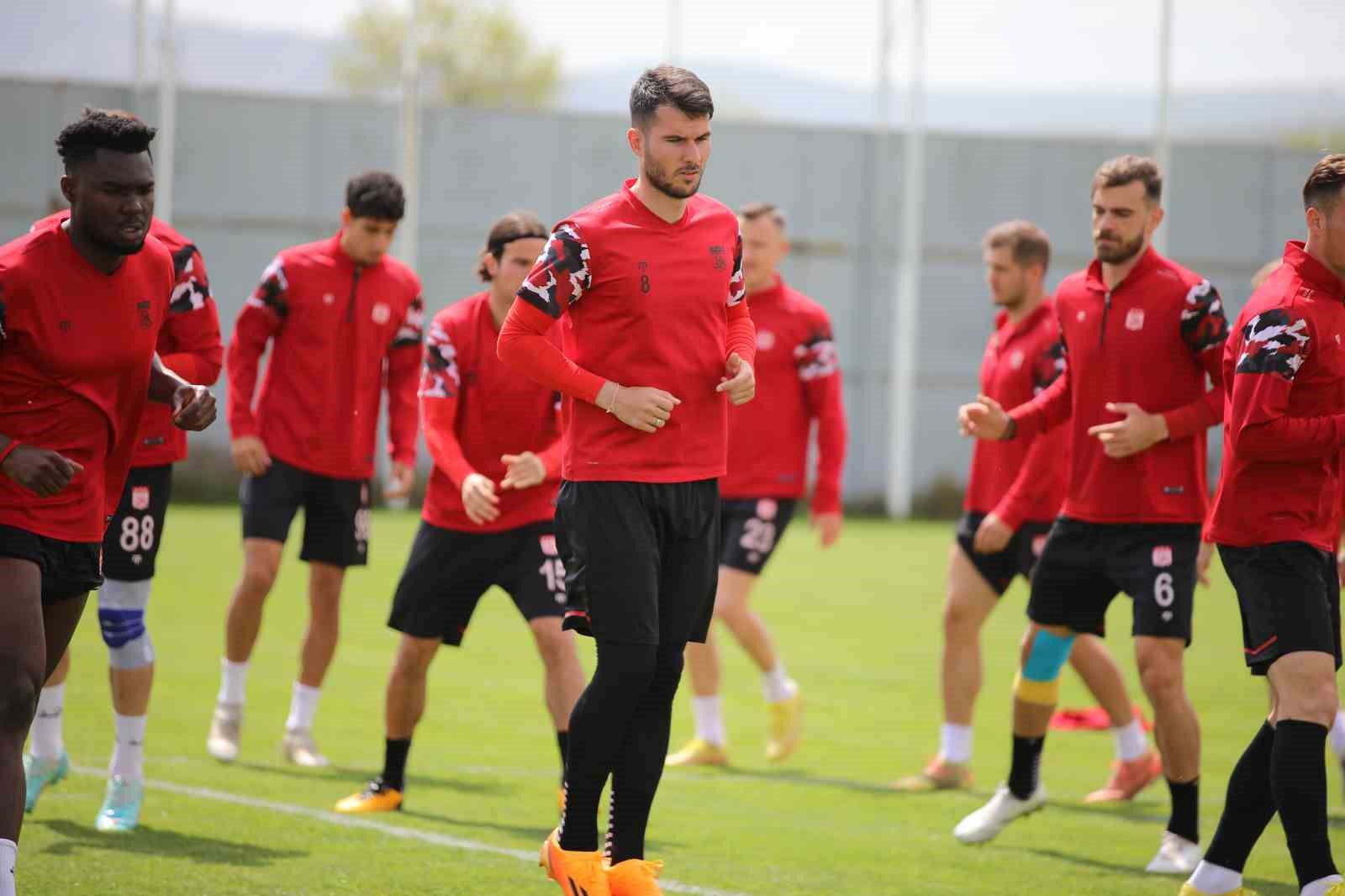 SPOR TOTO SÜPER LİG'DE GALATASARAY İLE KARŞILAŞACAK DG SİVASSPOR MAÇIN