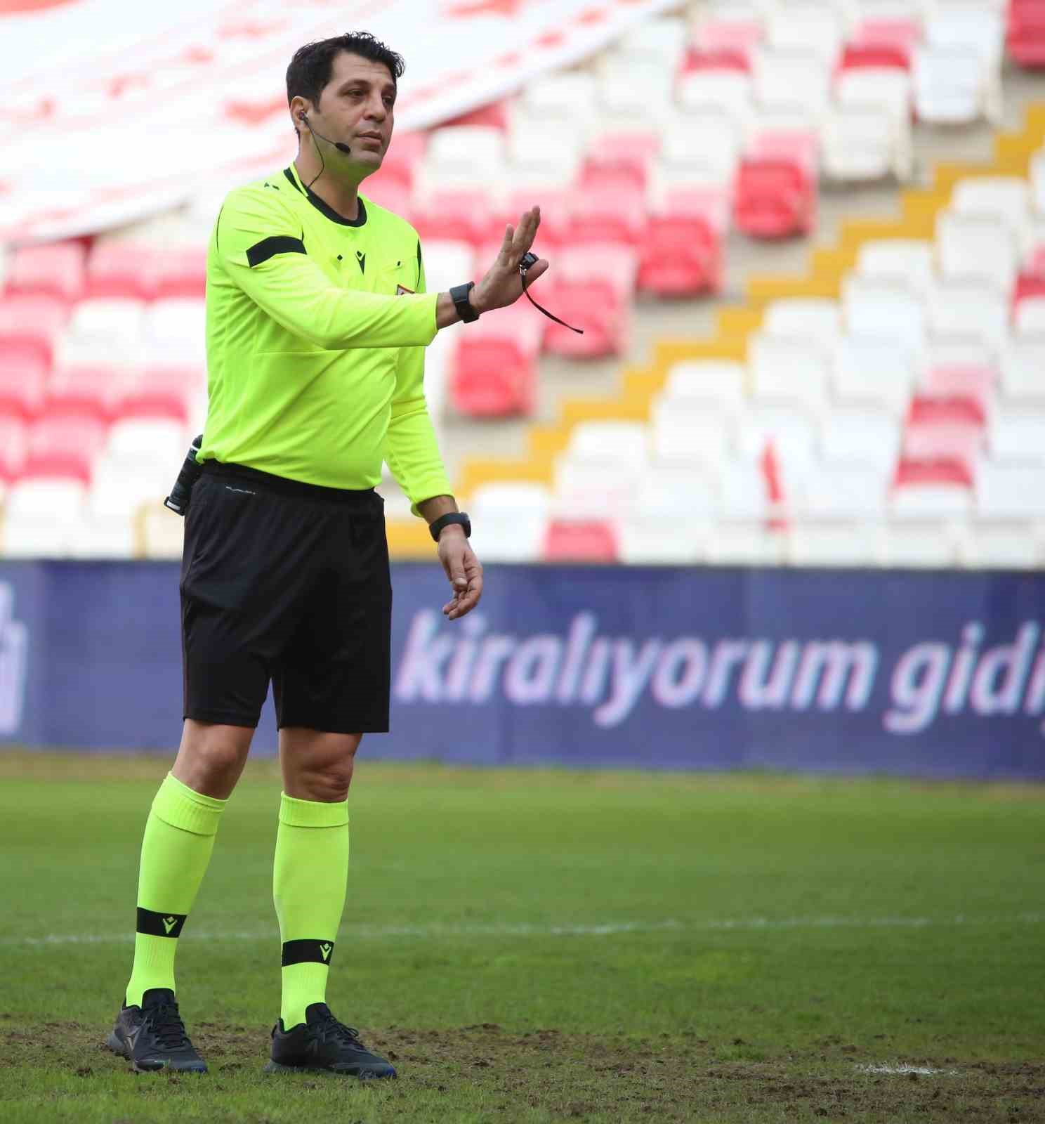SÜPER LİG'İN 36. HAFTASINDA OYNANACAK SİVASSPOR-KONYASPOR MAÇININ VİDEO YARDIMCI HAKEMİ