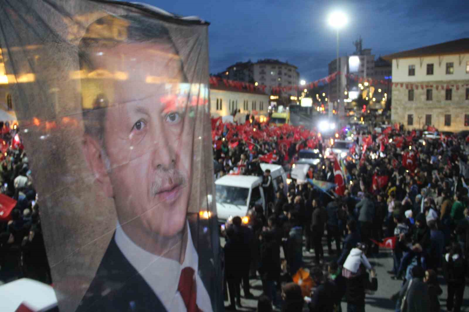 CUMHURBAŞKANLIĞI SEÇİMİNİN İKİNCİ TURU OYLAMASI SONUNDA SİVAS’TA CUMHURBAŞKANI RECEP TAYYİP