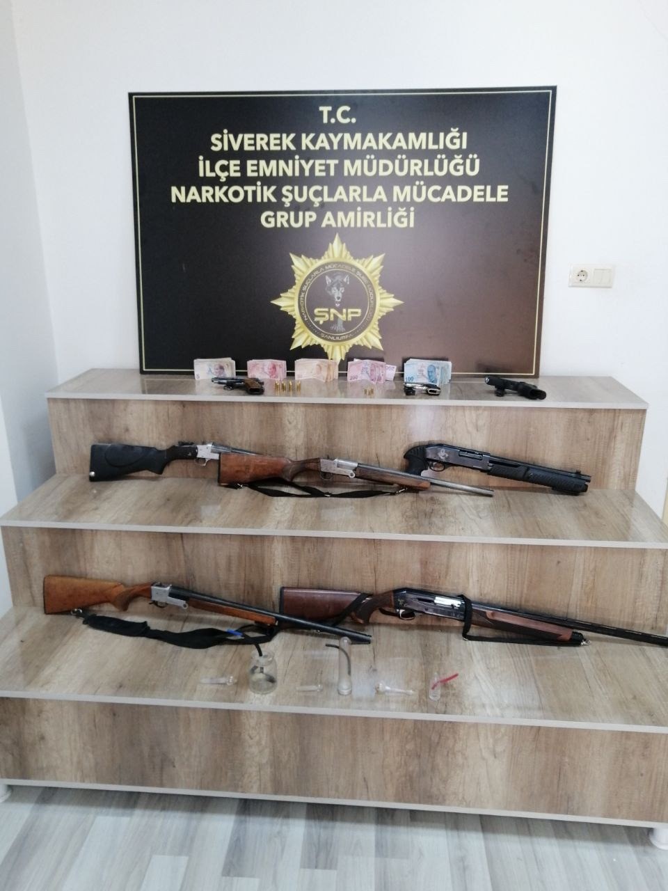 "KÖKÜNÜ KURUTMA" OPERASYONUNDA ÇOK MİKTARDA UYUŞTURUCU MADDE, SİLAH, TÜFEK VE