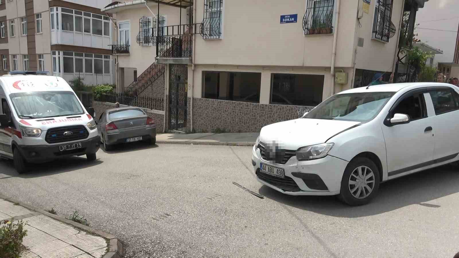 SAMSUN’DA İKİ SOKAĞIN BİRLEŞTİĞİ NOKTADA MEYDANA GELEN KAZADA 1 KİŞİ