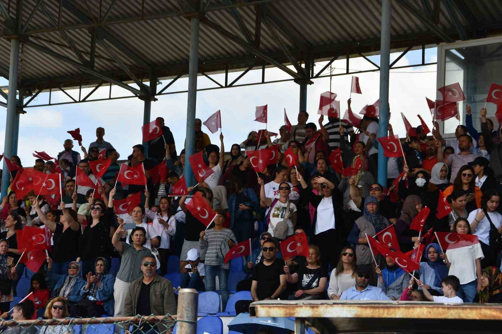 SÖKE’DE 19 MAYIS ATATÜRK’Ü ANMA GENÇLİK VE SPOR BAYRAMI COŞKUYLA