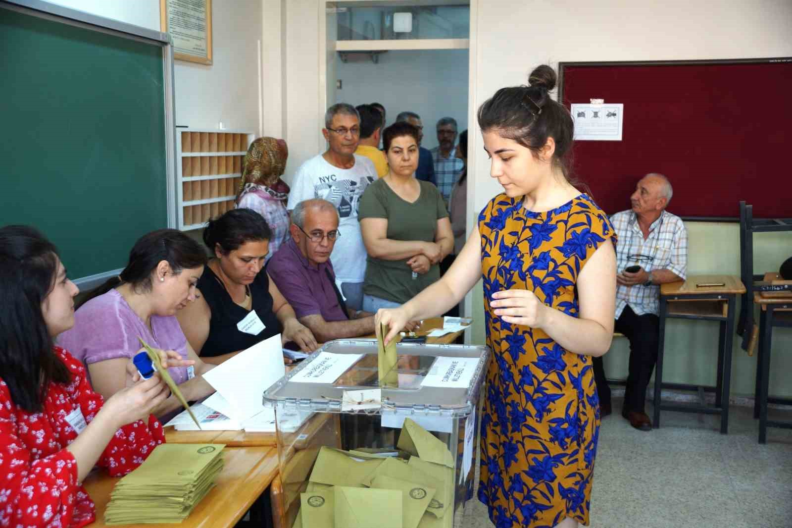SÖKE'DE 93 BİN 521 SEÇMEN SANDIK BAŞINA GİDECEK