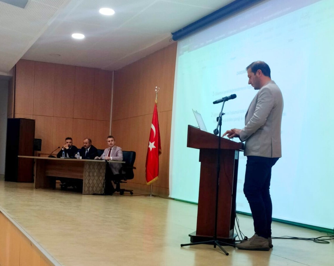 ZONGULDAK BÜLENT ECEVİT ÜNİVERSİTESİ SOSYAL BİLİMLER ENSTİTÜSÜ DANIŞMA KURULU TOPLANTISI