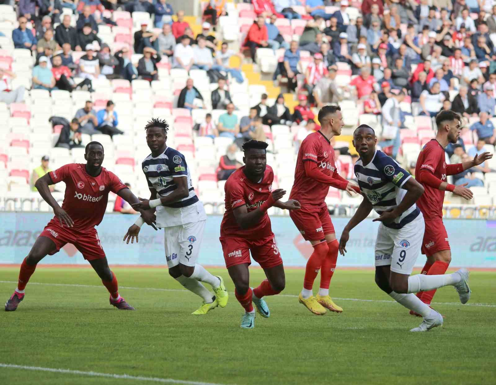 SPOR TOTO SÜPER LİG’İN 34. HAFTASINDA D.G. SİVASSPOR, KASIMPAŞA’YI KONUK