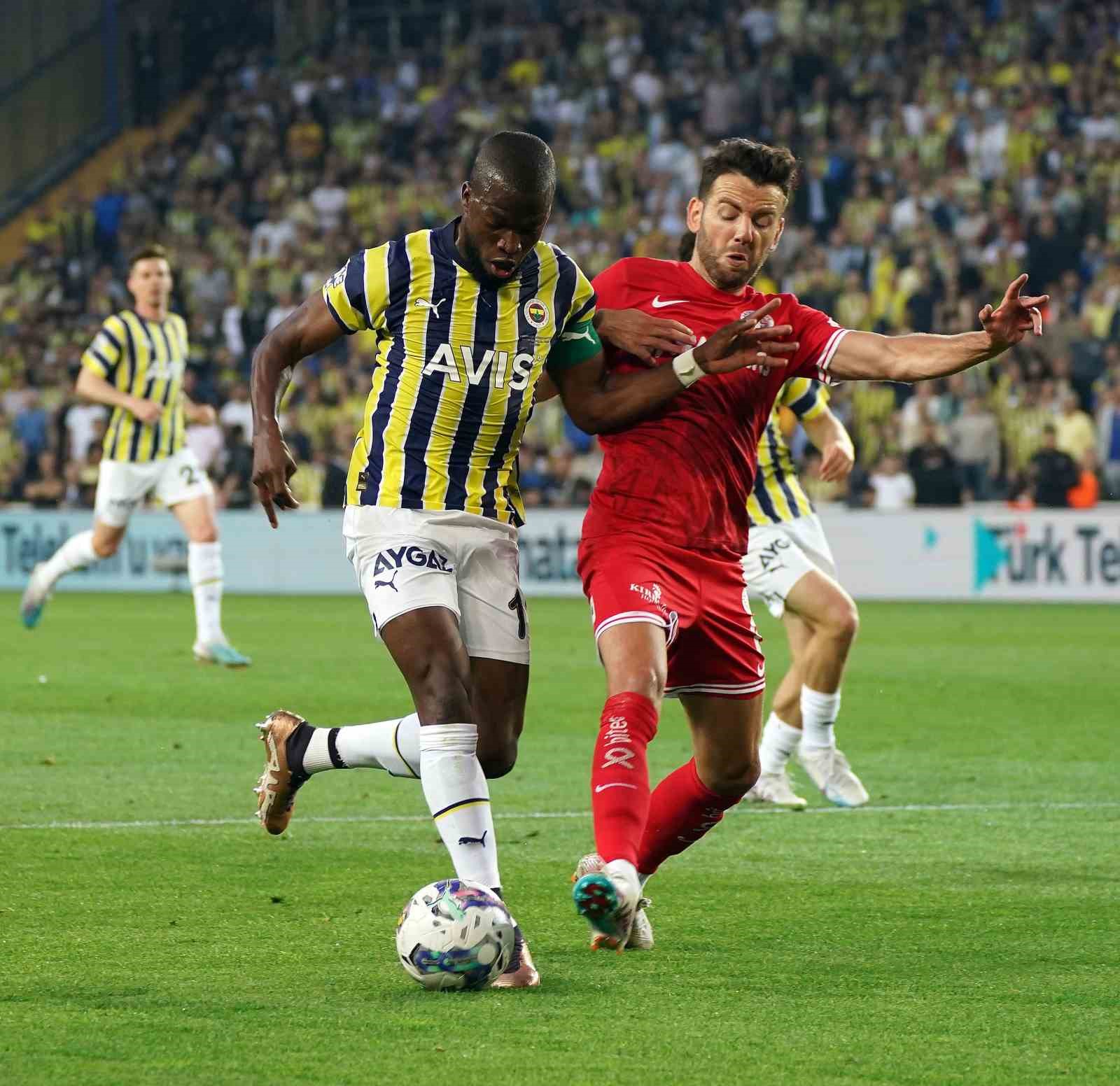SPOR TOTO SÜPER LİG’İN 36. HAFTASINDA FENERBAHÇE, ANTALYASPOR'U KONUK EDİYOR.