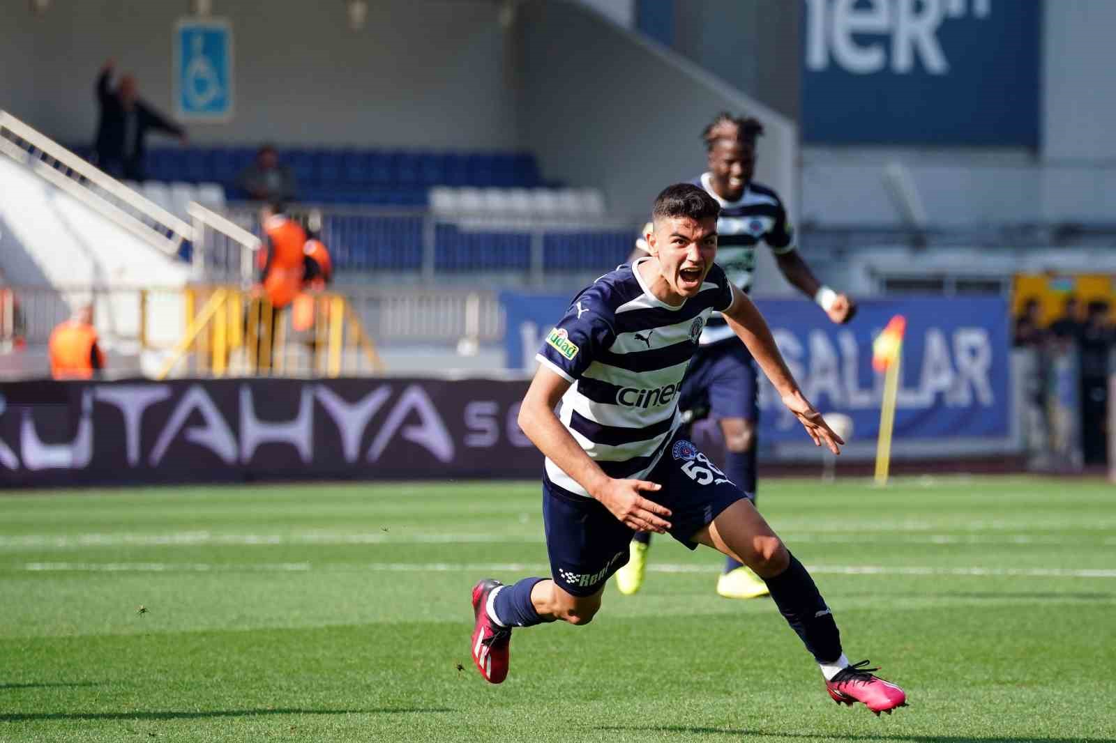 SPOR TOTO SÜPER LİG’İN 35. HAFTASINDA KASIMPAŞA, SAHASINDA İSTANBULSPOR’U 1-0