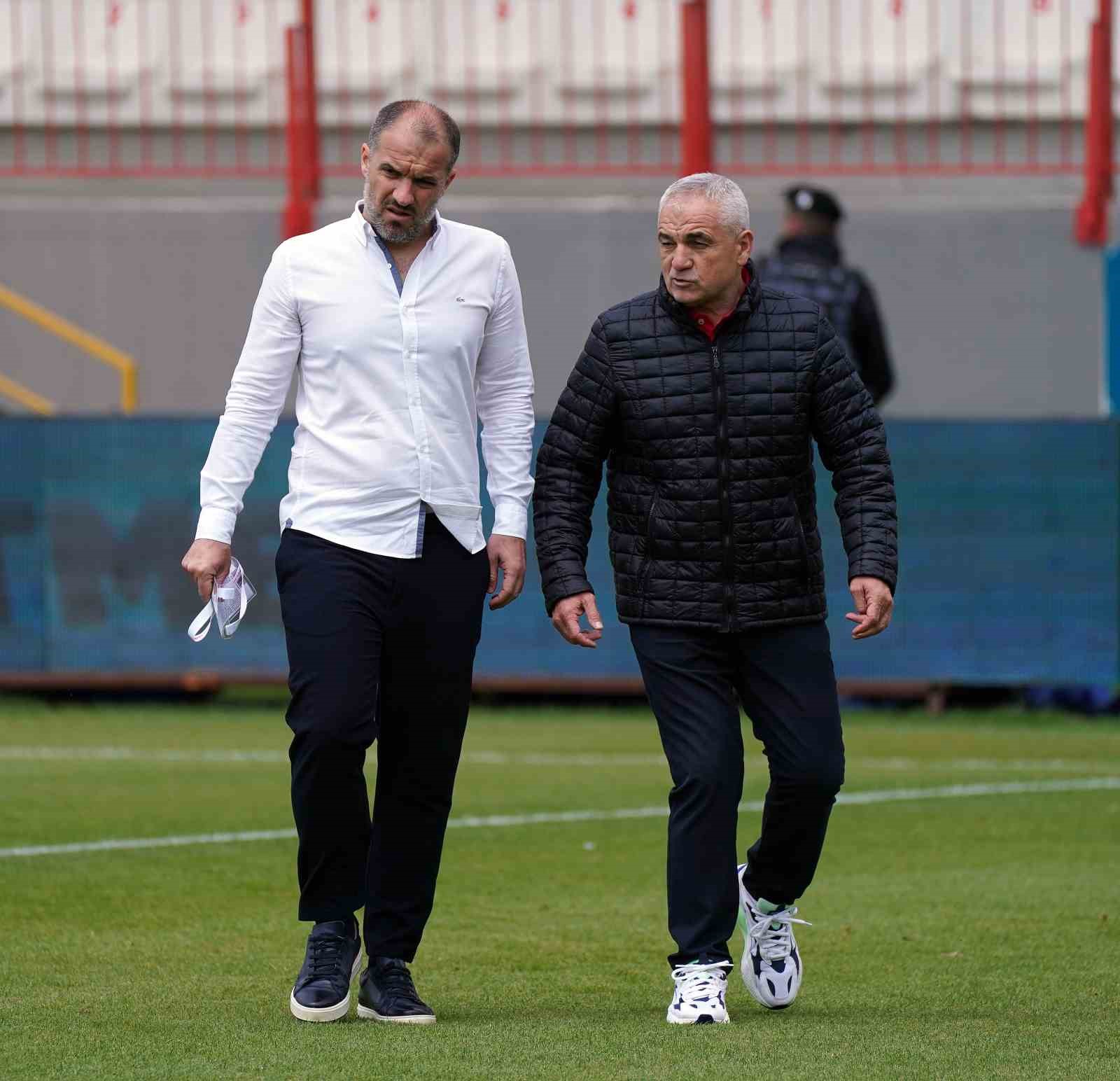 SPOR TOTO SÜPER LİG’İN 33. HAFTASINDA ÜMRANİYESPOR, SİVASSPOR’U KONUK EDİYOR.