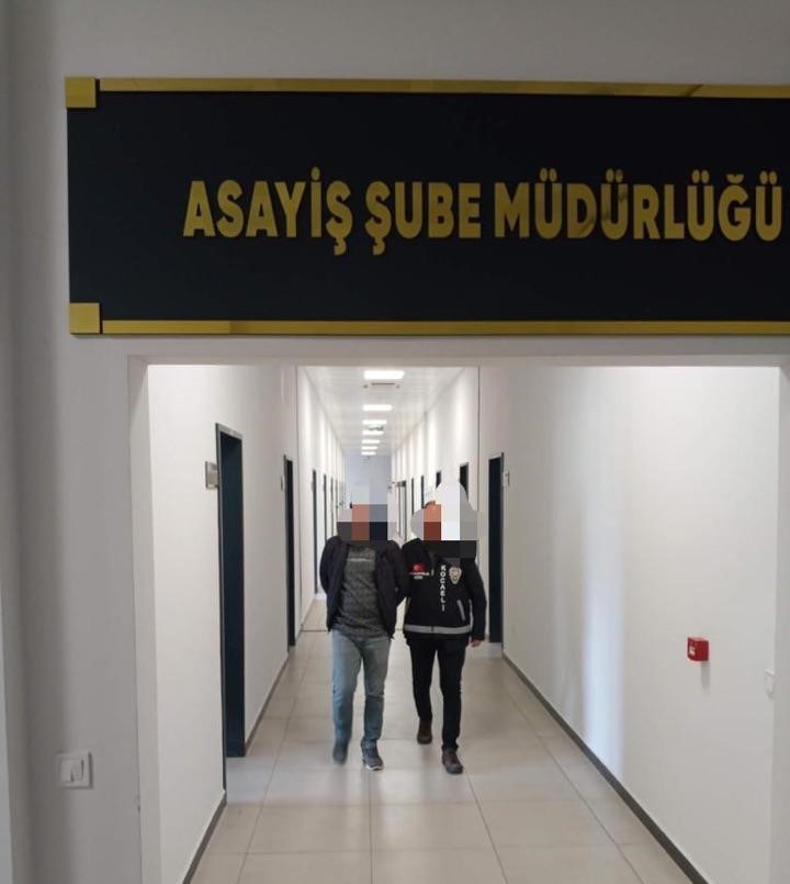 KOCAELİ'DE "BİRDEN FAZLA KİŞİ TARAFINDAN GECE VAKTİ SİLAHLA YAĞMA" SUÇLARINDAN