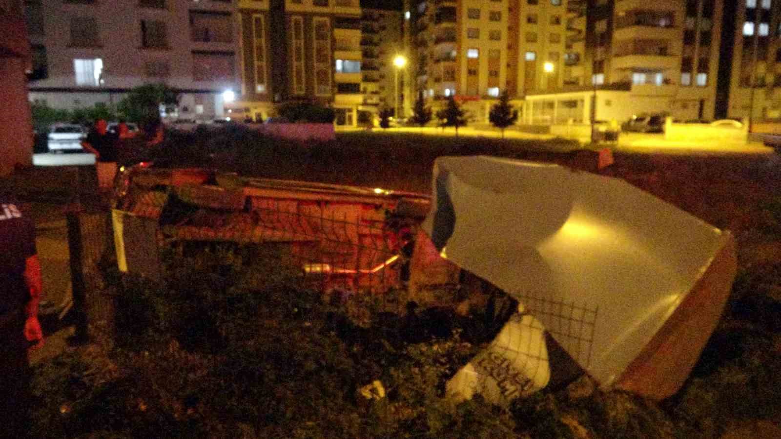ADANA’NIN KOZAN İLÇESİNDE ÇEVRE YOLUN DA ADANA İSTİKAMETİNDE SÜRATLİ VE