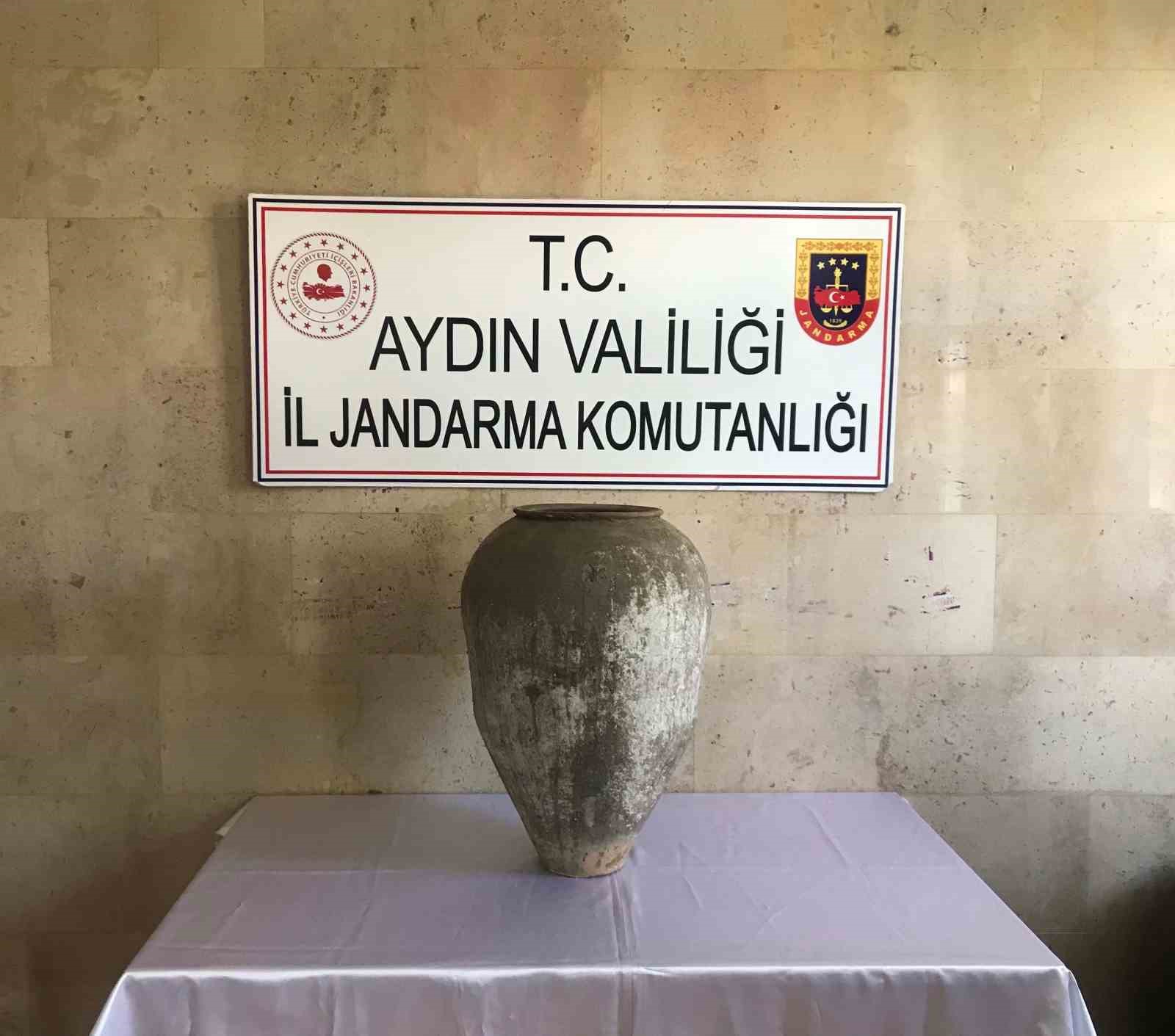 TARİHİ ESERİ 100 BİN LİRAYA SATMAYA ÇALIŞIRKEN SUÇÜSTÜ YAKALANDI