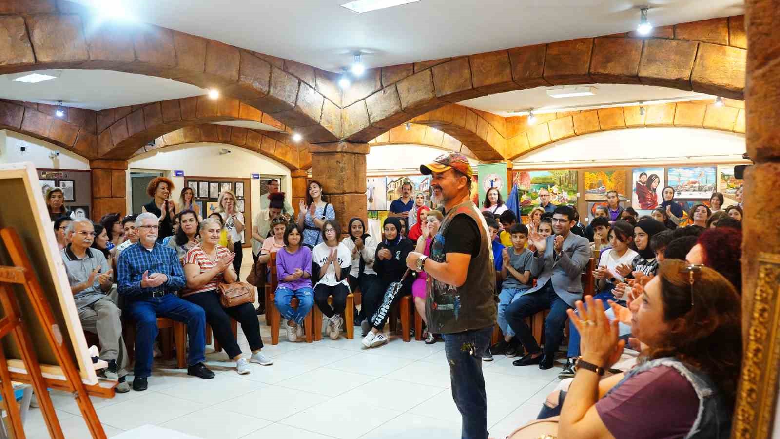 TARSUS BELEDİYESİ, İLÇEYE DEĞER KATAN SANATÇILARI HALKLA BULUŞTURMAK, SANATA VE