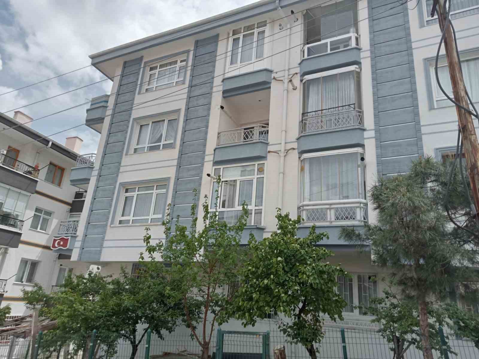 ANKARA’DA TARTIŞTIĞI EŞİNİ DEFALARCA BIÇAKLAYARAK ÖLDÜREN ZANLI, POLİS EKİPLERİNCE YAKALANARAK