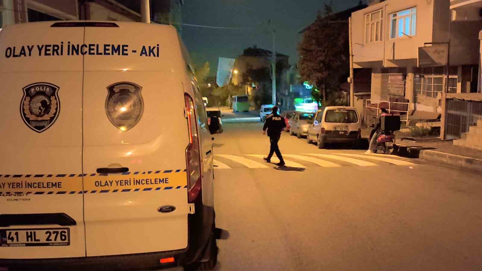 KOCAELİ'NİN GEBZE İLÇESİNDE BİR KİŞİ TARTIŞTIĞI ŞAHIS TARAFINDAN TABANCA İLE
