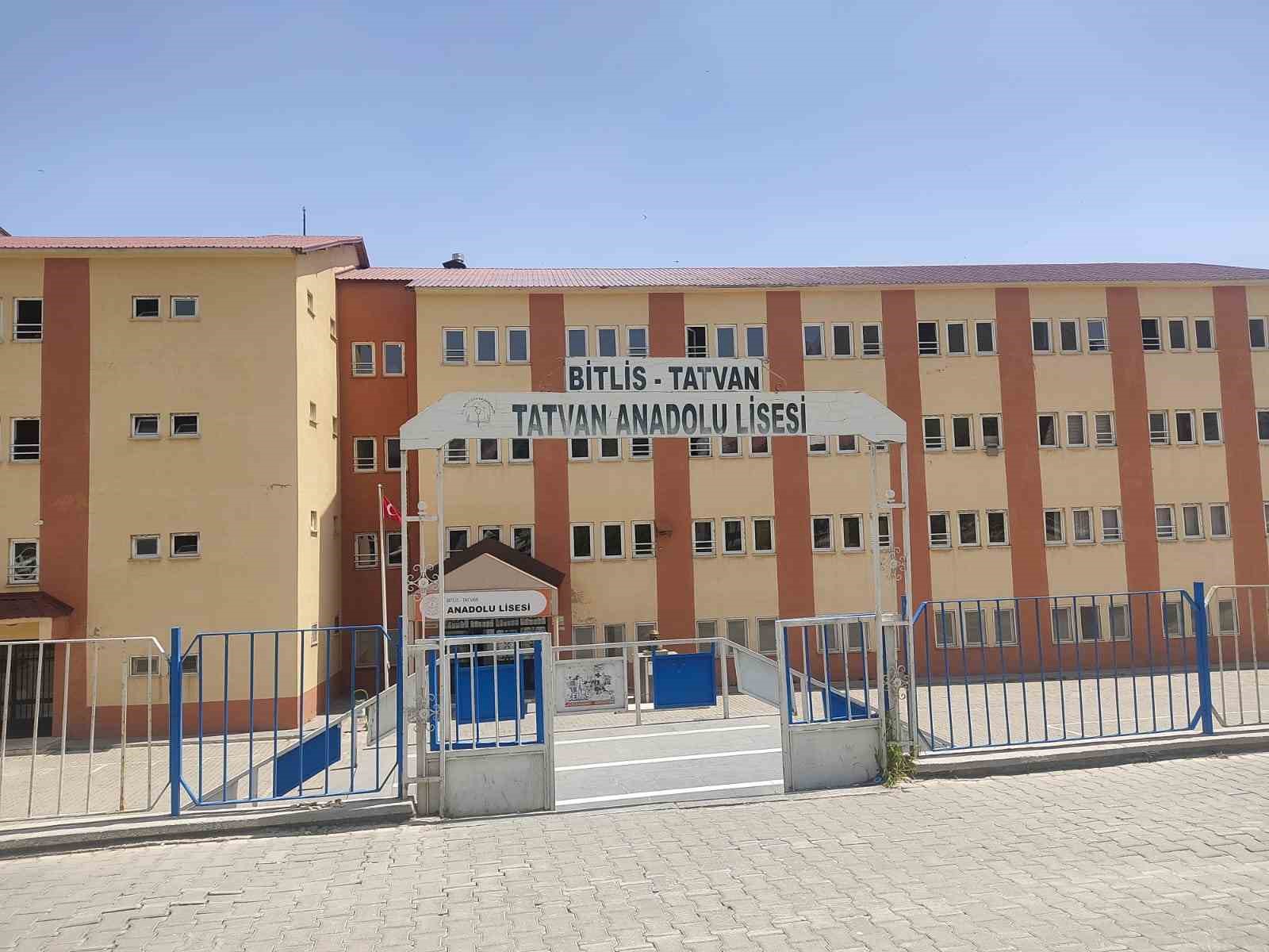 BİTLİS’İN TATVAN İLÇESİNDE BULUNAN TATVAN ANADOLU LİSESİ MİLLİ EĞİTİM BAKANLIĞI’NIN