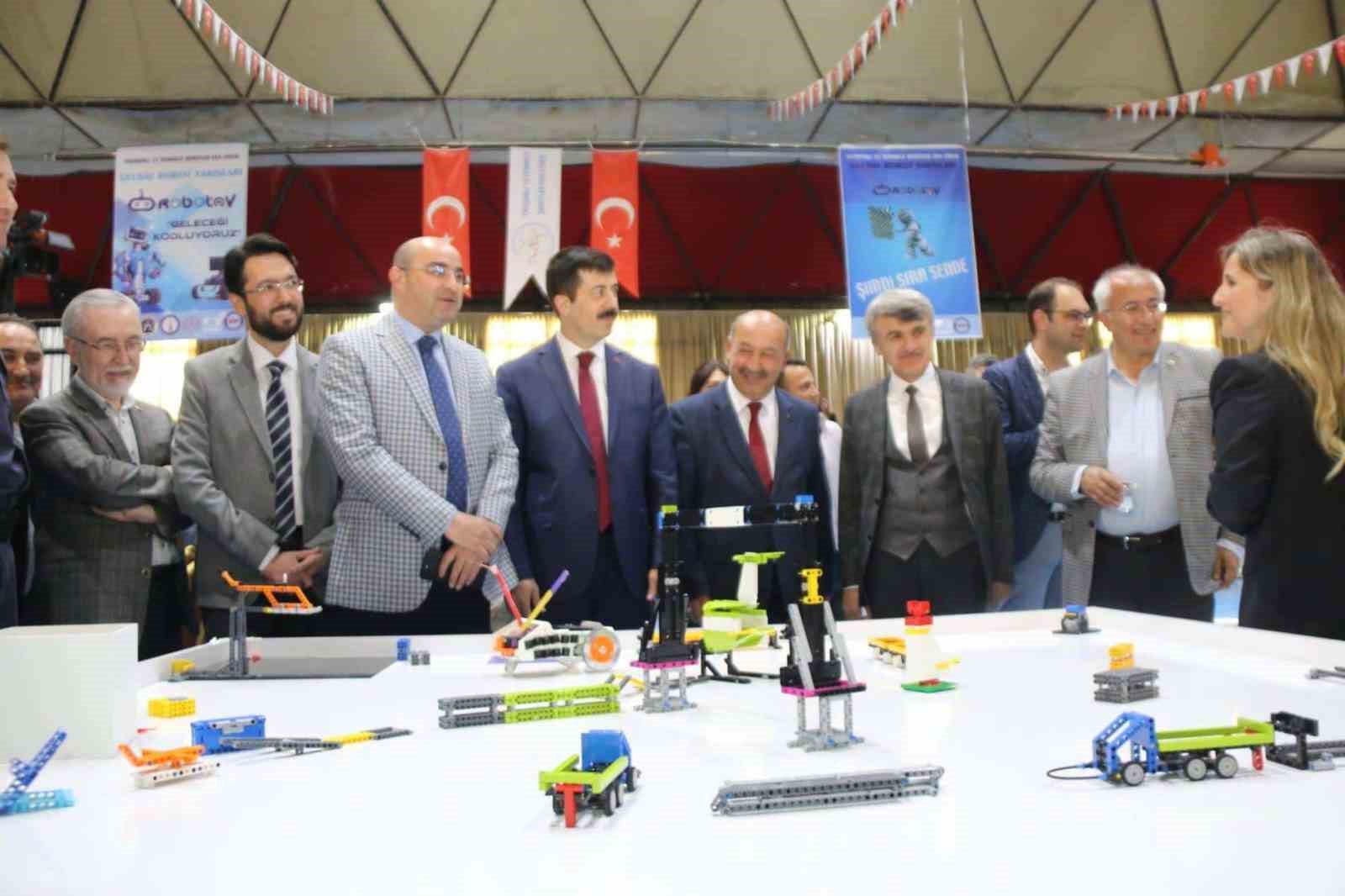 TAVŞANLI’DA “ROBOTAV 2023” İSİMLİ ROBOT YARIŞMASI