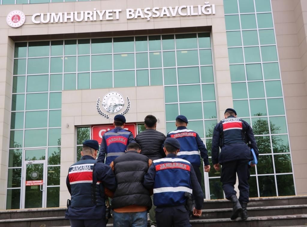 TEKİRDAĞ’IN ÇERKEZKÖY, ERGENE VE MARMARAEREĞLİSİ İLÇELERİNDE SOSYAL MEDYA SİTELERİ ÜZERİNDEN