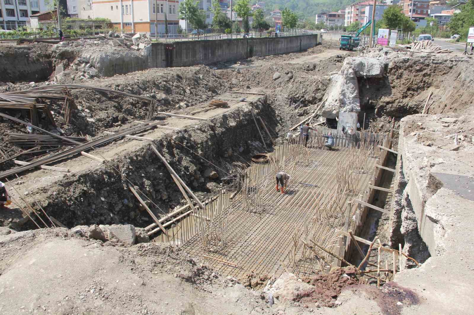 SAMSUN’UN TEKKEKÖY İLÇESİNDE KİRAZLIK VE İSTİKLAL MAHALLELERİNİ BİRBİRİNE BAĞLAYACAK BETON