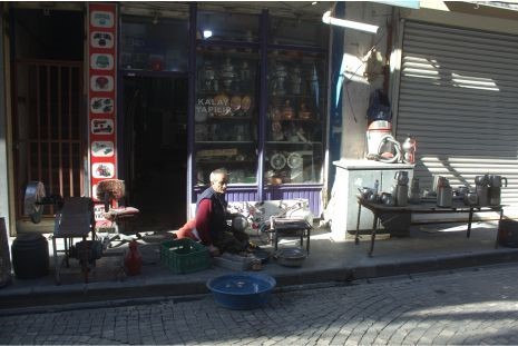 BİR DÖNEMİN ÇOK POPÜLER MESLEKLERİNDEN BİRİ OLAN VE HER KÖŞE