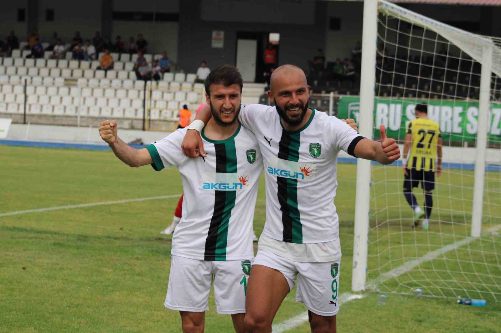 AYDIN (İHA) - TFF 3. LİG 3. GRUBUN 33. HAFTA