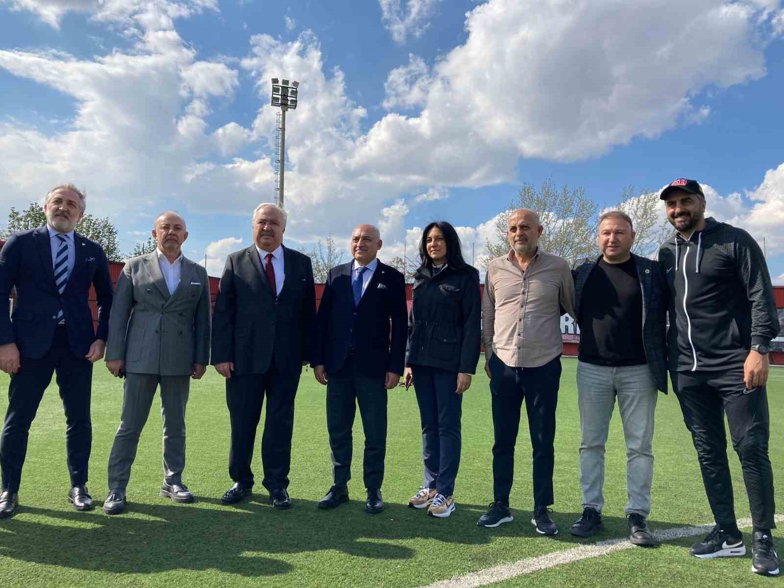 TÜRKİYE FUTBOL FEDERASYONU (TFF) BAŞKANI MEHMET BÜYÜKEKŞİ, GENÇLERBİRLİĞİ SPOR KULÜBÜ