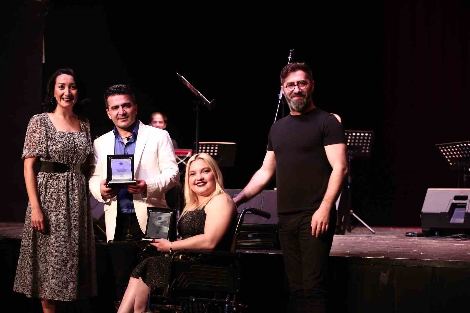BURSA BÜYÜKŞEHİR BELEDİYESİ ORKESTRA ŞUBE MÜDÜRLÜĞÜ TÜRK HALK MÜZİĞİ BÖLÜMÜ
