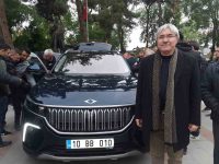 TOGG, İVRİNDİ BELEDİYESİ ÖNÜNDE DÜZENLENEN ETKİNLİKLE İVRİNDİ HALKINA TANITILDI
