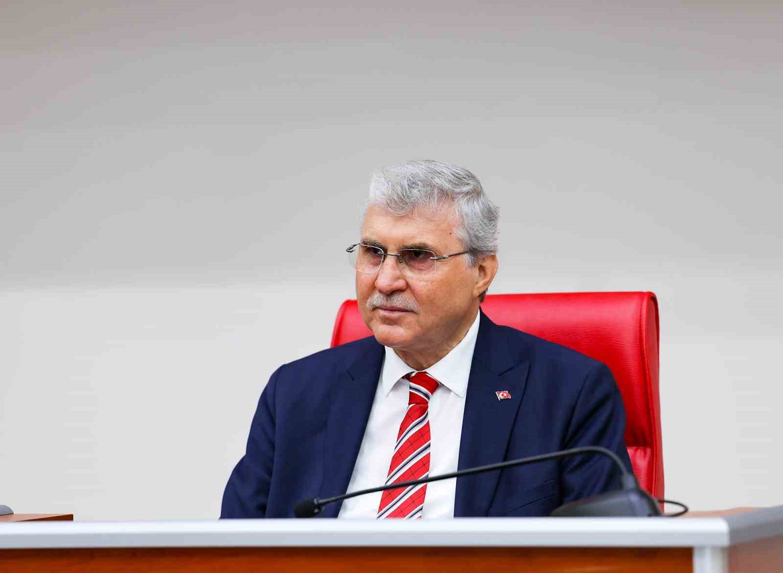 SAKARYA BÜYÜKŞEHİR BELEDİYE BAŞKANI EKREM YÜCE, YERLİ OTOMOBİL TOGG’UN 10
