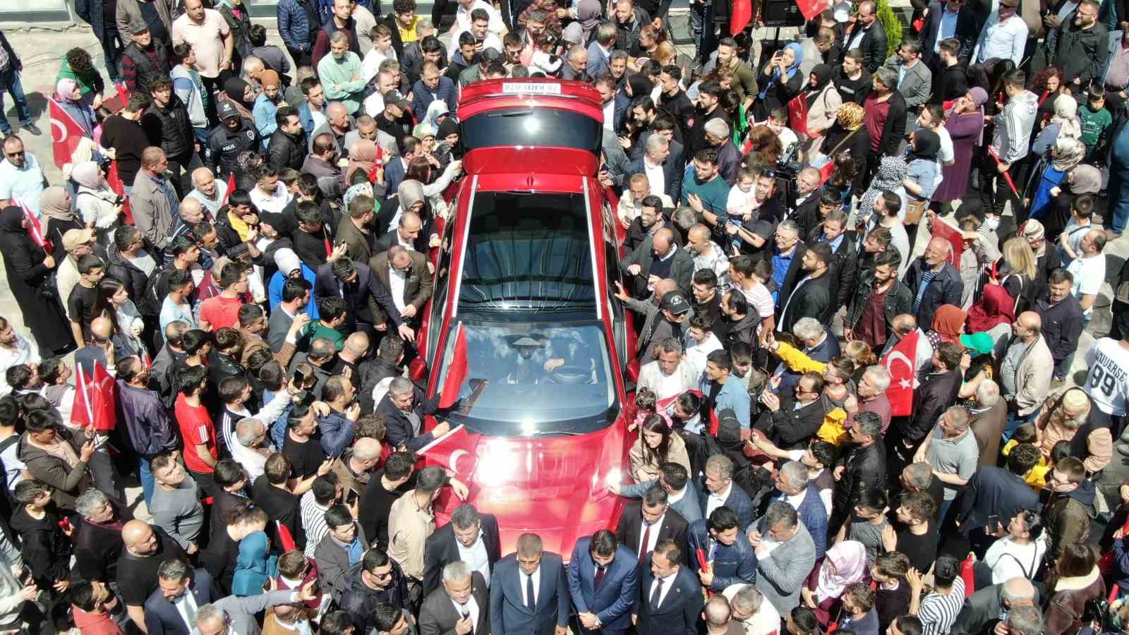 KARABÜK’E GETİRİLEN TÜRKİYE'NİN SERİ ÜRETİM İLK YERLİ VE MİLLİ OTOMOBİLİ