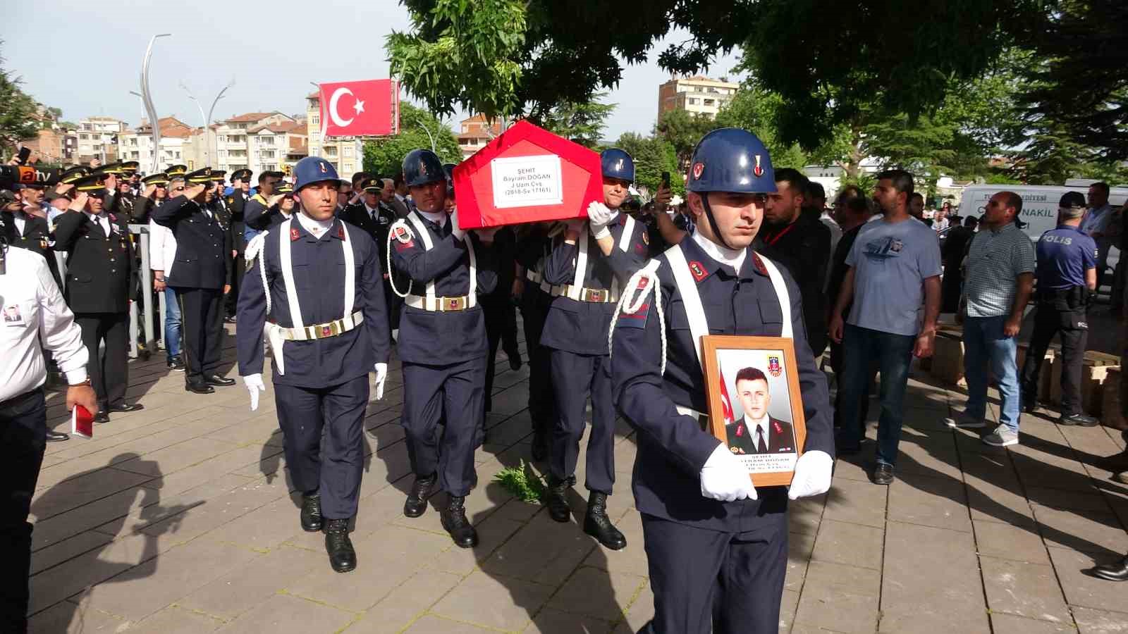 ŞIRNAK BESTLER-DERELER BÖLGESİNDE TERÖRİSTLERCE GİRİLEN ÇATIŞMADA ŞEHİT OLAN UZMAN ÇAVUŞ