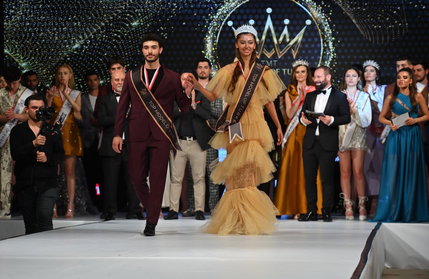 TOP MODEL TURKEY İKİNCİSİ MARMARİS’TE YAŞAYAN SİMAY ALP OLDU