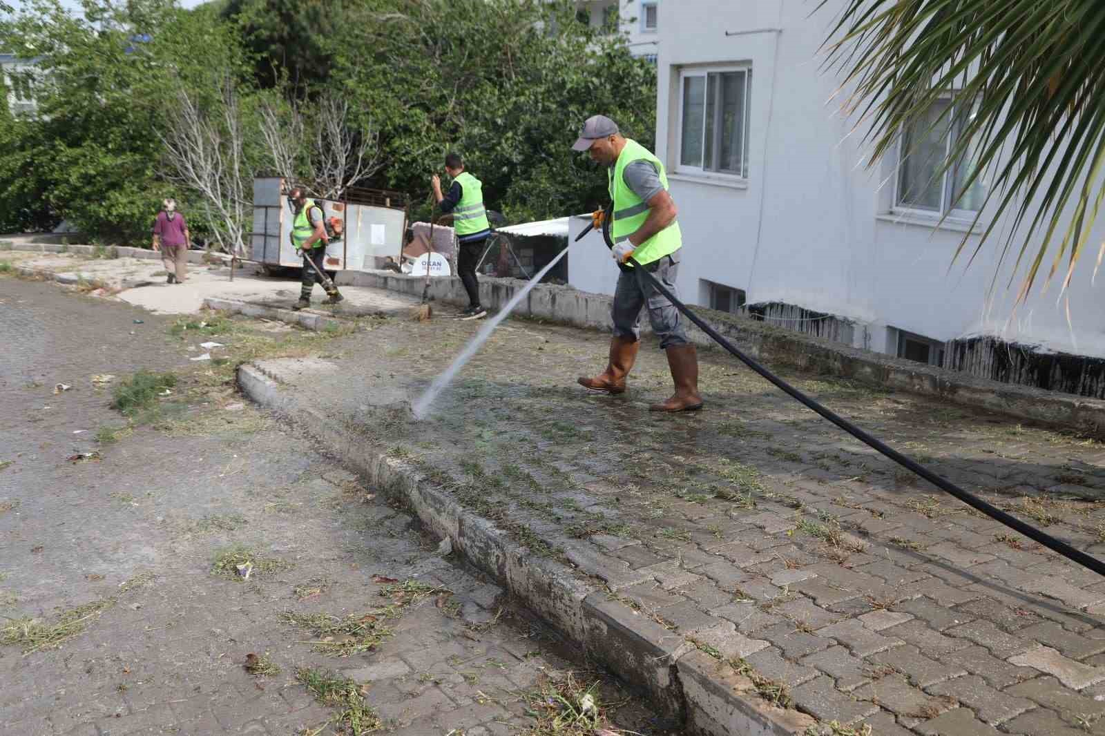 BODRUM BELEDİYESİ TEMİZLİK İŞLERİ MÜDÜRLÜĞÜ TERTEMİZ BİR TURGUTREİS İÇİN KOLLARI