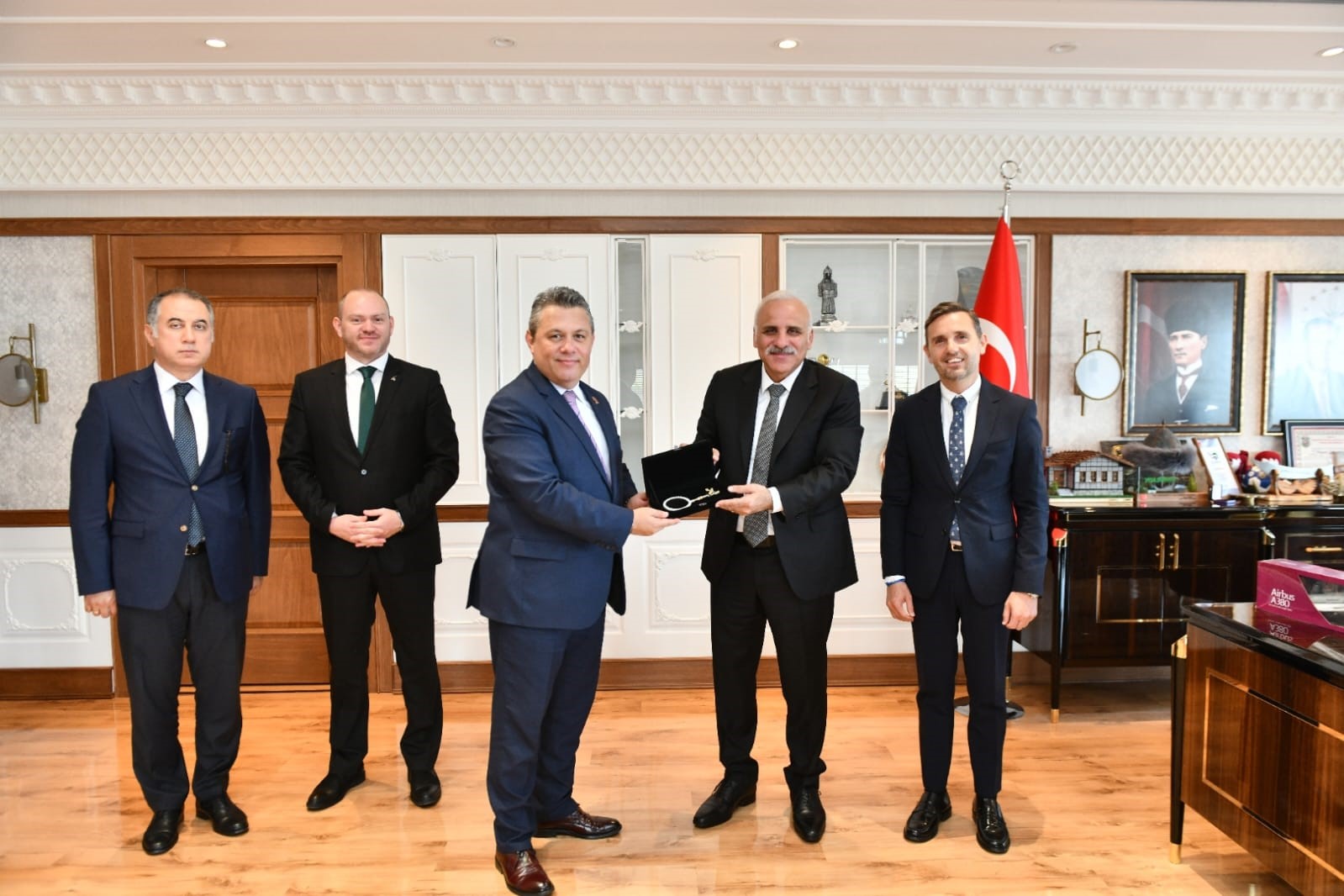 TRABZON İL KÜLTÜR VE TURİZM MÜDÜRÜ TAMER ERDOĞAN, KATAR HAVA