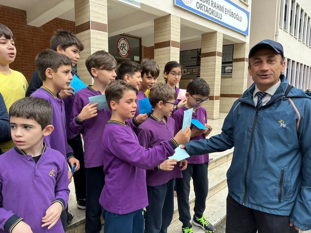 TRABZON’UN ORTAHİSAR İLÇESİNDEKİ BEDRİ RAHMİ EYÜBOĞLU İLKOKULU ÖĞRENCİLERİ ‘KARDEŞ OKUL’