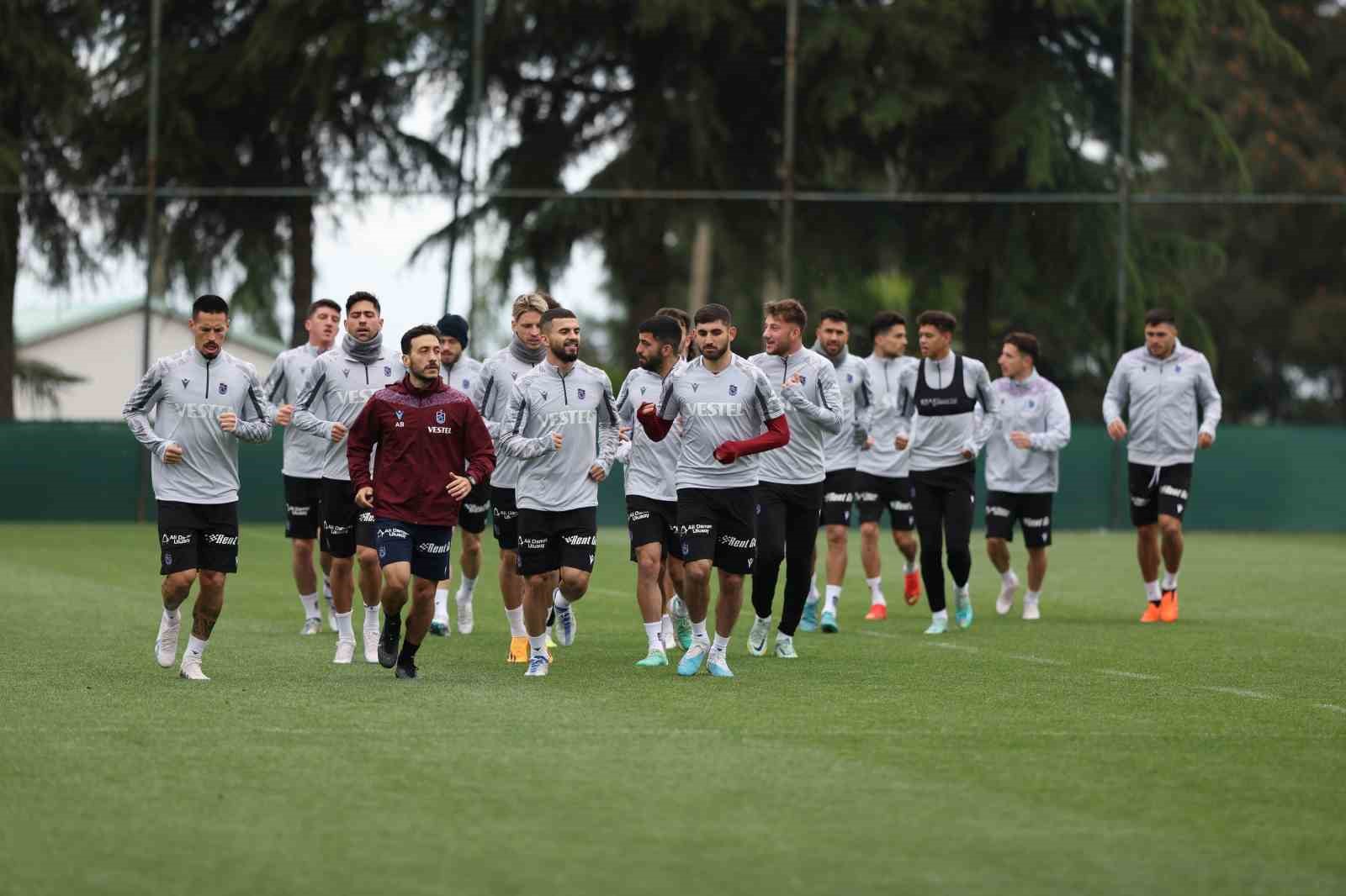 TRABZONSPOR, SPOR TOTO SÜPER LİG’İN 34. HAFTASINDA DEPLASMANDA OYNAYACAĞI FENERBAHÇE