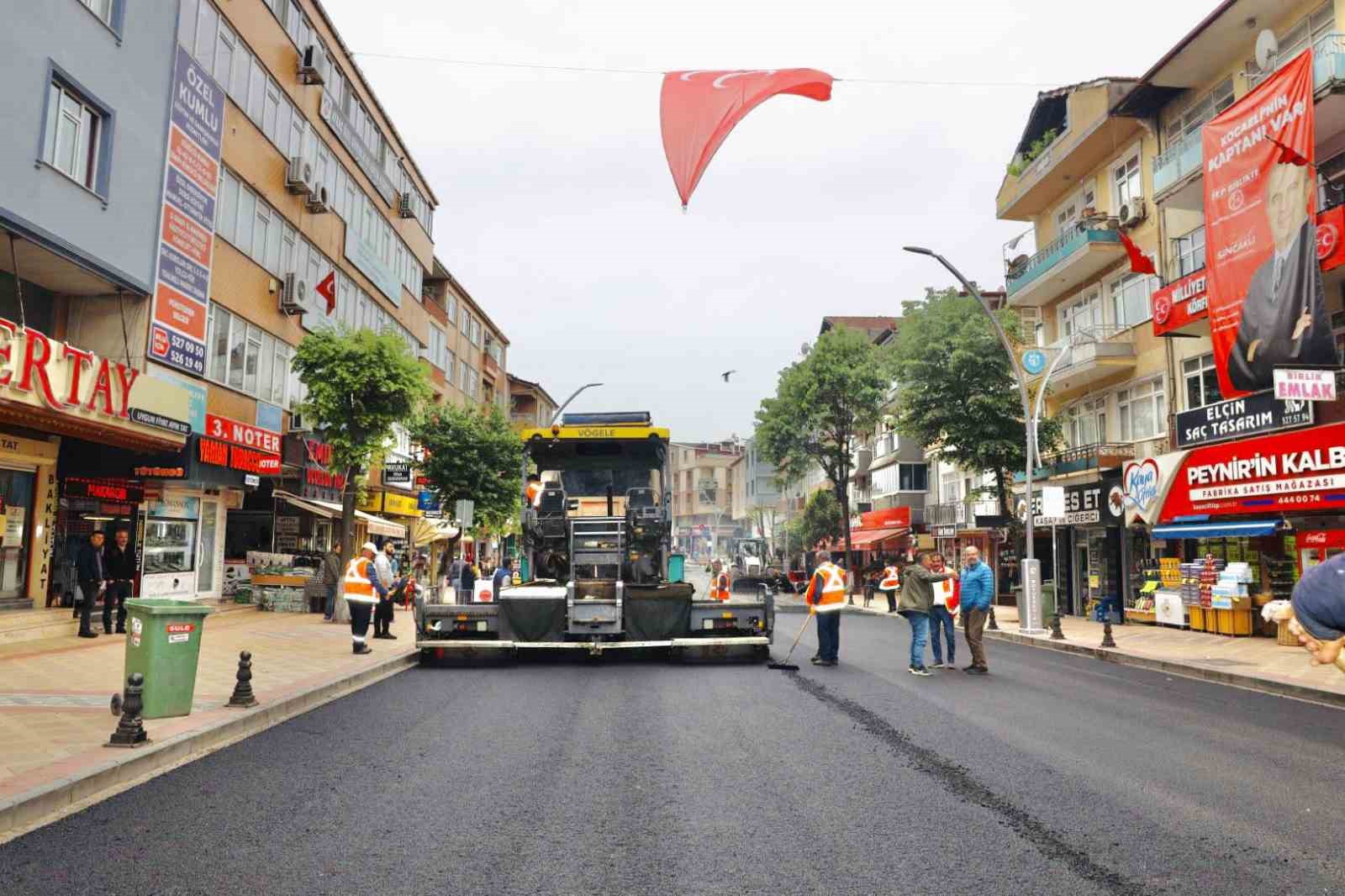 KÖRFEZ BELEDİYESİ, KENTİN İŞLEK CADDELERİNDEN OLAN TUĞRUL CADDESİNİN 450 METRE