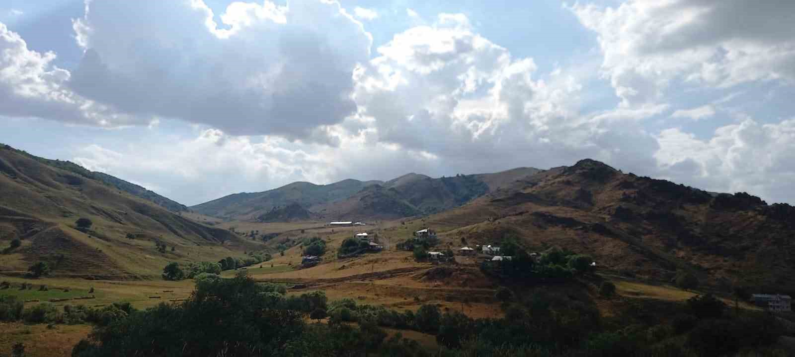 TUNCELİ’NİN PÜLÜMÜR İLÇESİNDE, MANTAR TOPLAMAYA GİDEN 2 KİŞİDEN HABER ALINAMIYOR.