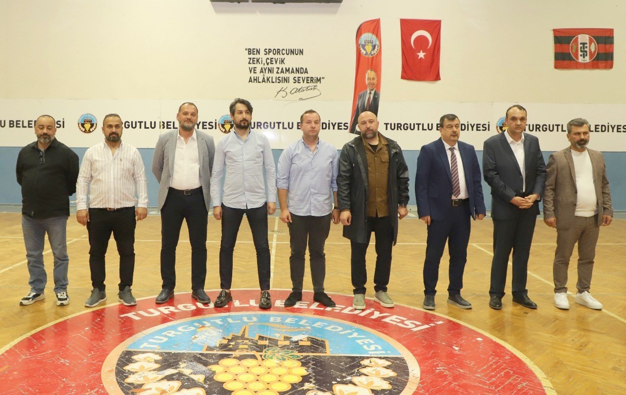 TFF 3. LİG 2. GRUP TEMSİLCİSİ TURGUTLUSPOR'DA YENİ YÖNETİM GÖREV