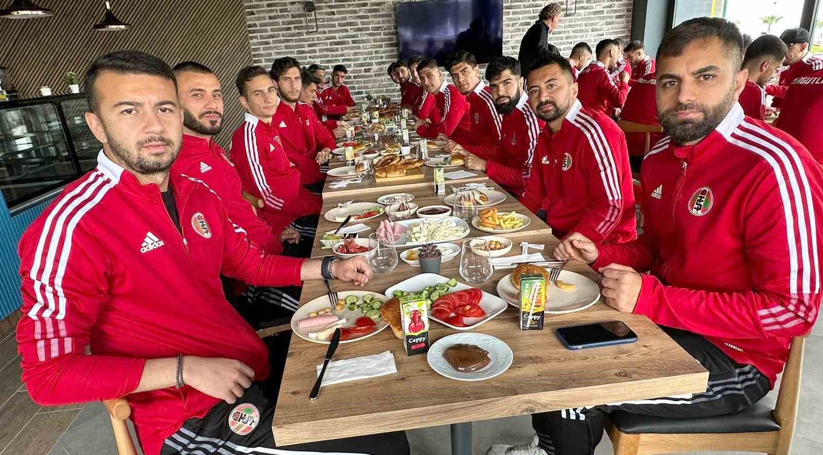 TFF 3. LİG 2. GRUP 32. HAFTA MAÇINDA PAZAR GÜNÜ