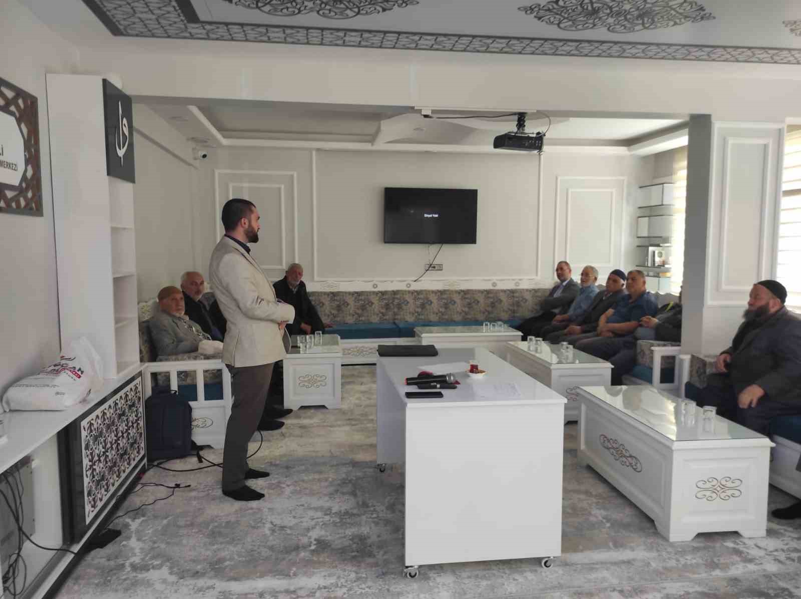 TÜRKELİ’DE HACI ADAYLARINA EĞİTİM SEMİNERİ TÜRKELİ İLÇESİNDE, HACI ADAYLARINA YÖNELİK
