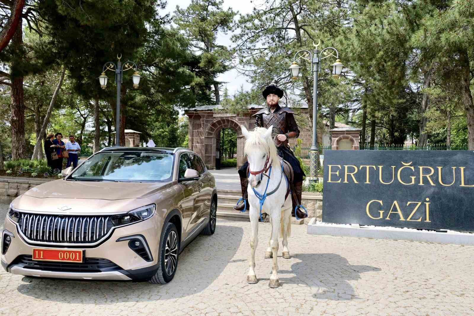 TÜRKİYE'NİN OTOMOBİLİ GİRİŞİM GRUBU TARAFINDAN ÜRETİLEN T10X MODEL ELEKTRİKLİ ARAÇ