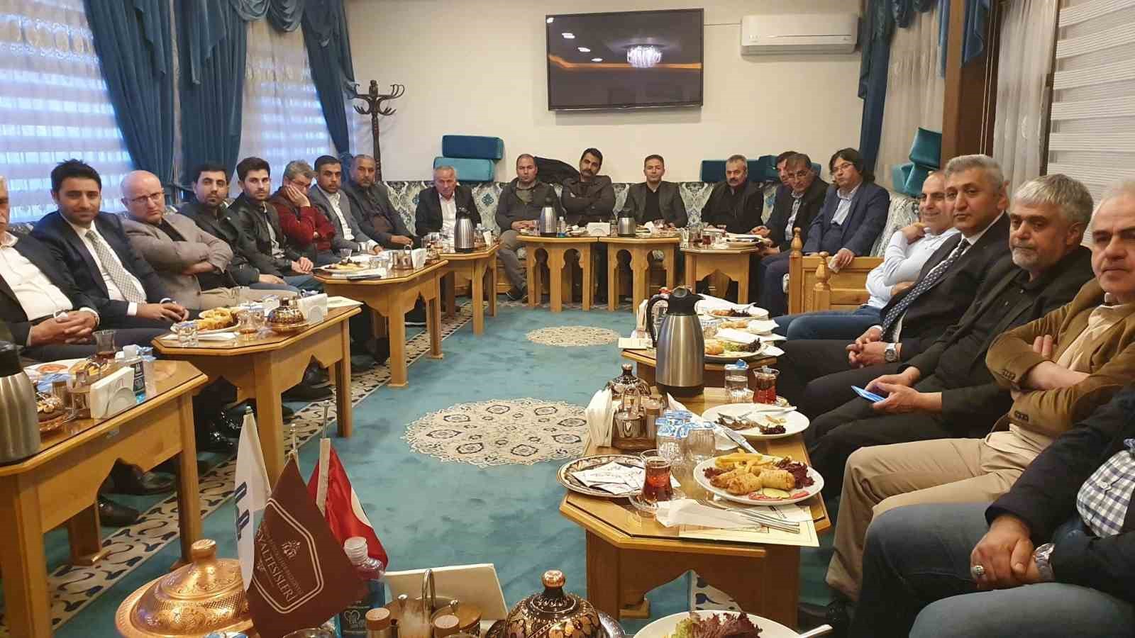 YAKUTİYE BELEDİYE BAŞKANI MAHMUT UÇAR, SİVİL TOPLUM KURULUŞLARIYLA BULUŞMA VE
